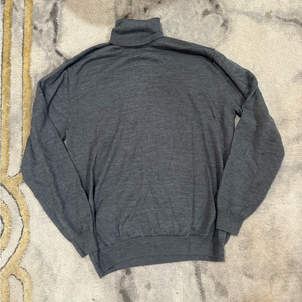 NWOT Linea Uomo women’s gray turtleneck size L